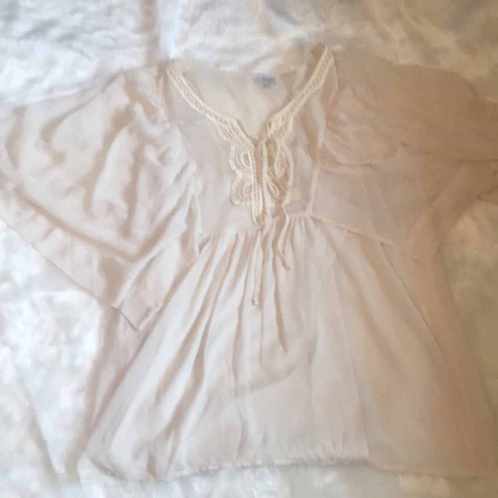 Beautiful flowy blouse with camisole.